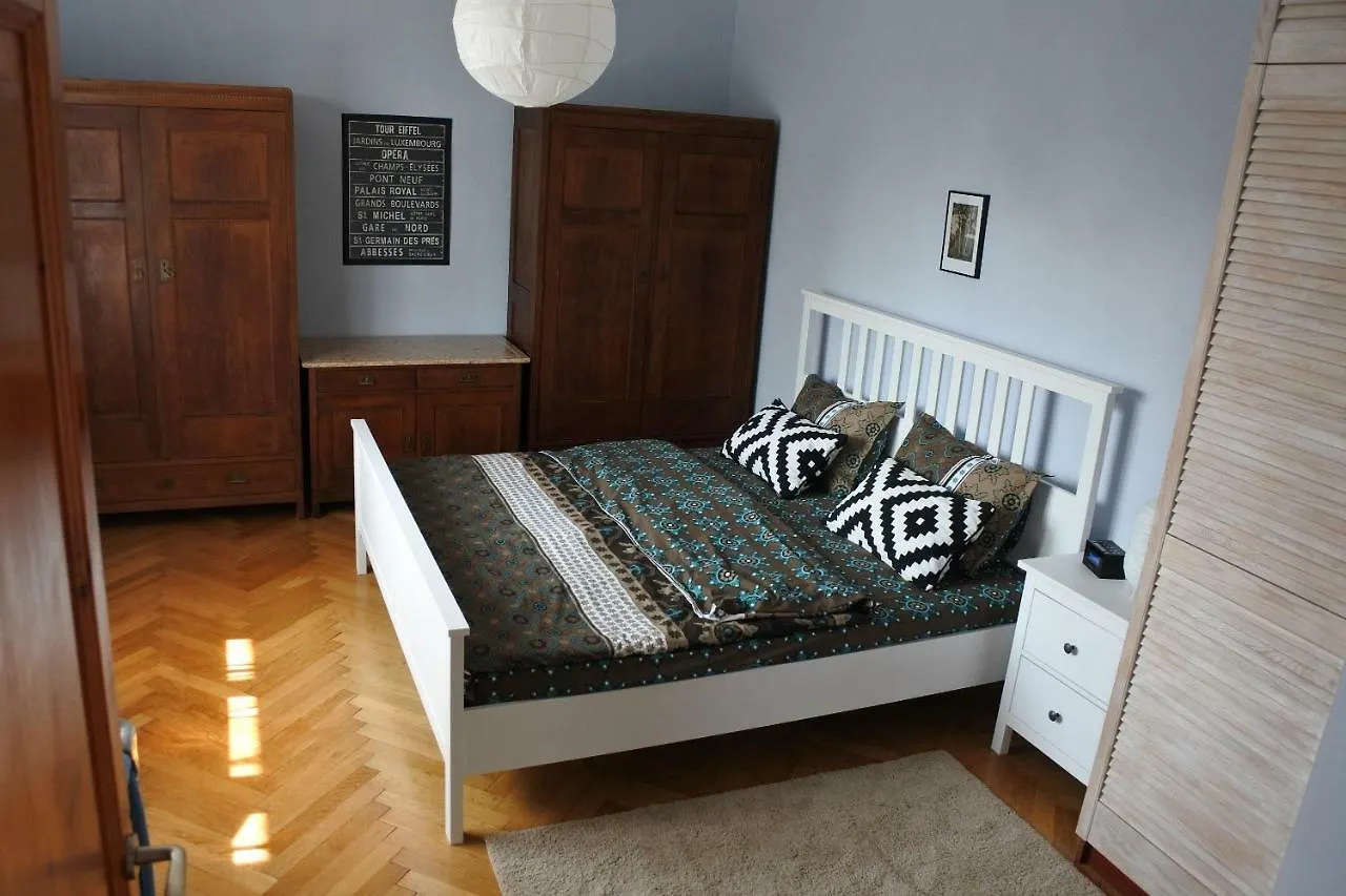 Apartman V Zahrade Praha Troja - Apartment In The Garden Prague Troja