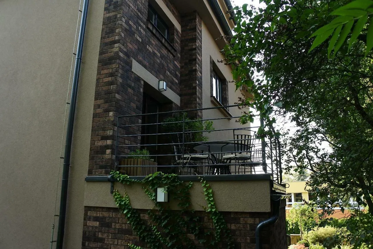 Apartman V Zahrade Praha Troja - Apartment In The Garden Prague Troja